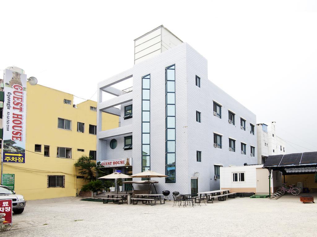 Goodstay Backpackers Gyeongju Guesthouse ภายนอก รูปภาพ